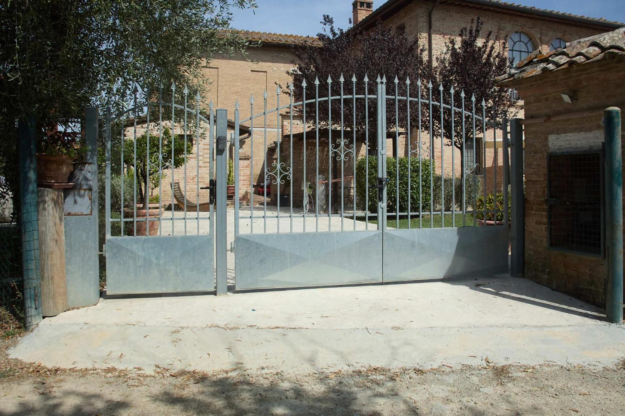 Porta Romana A 2km Il Nido Romantico A Apartment Siena